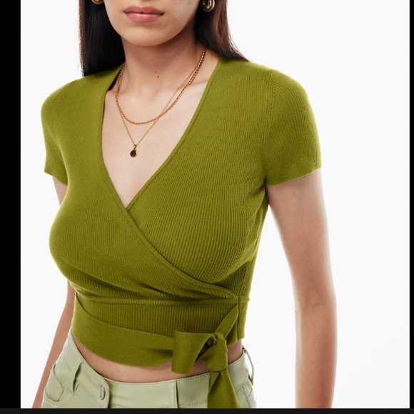 Aritzia Tie-front Top in Green Size Medium M - Picture 1 of 3